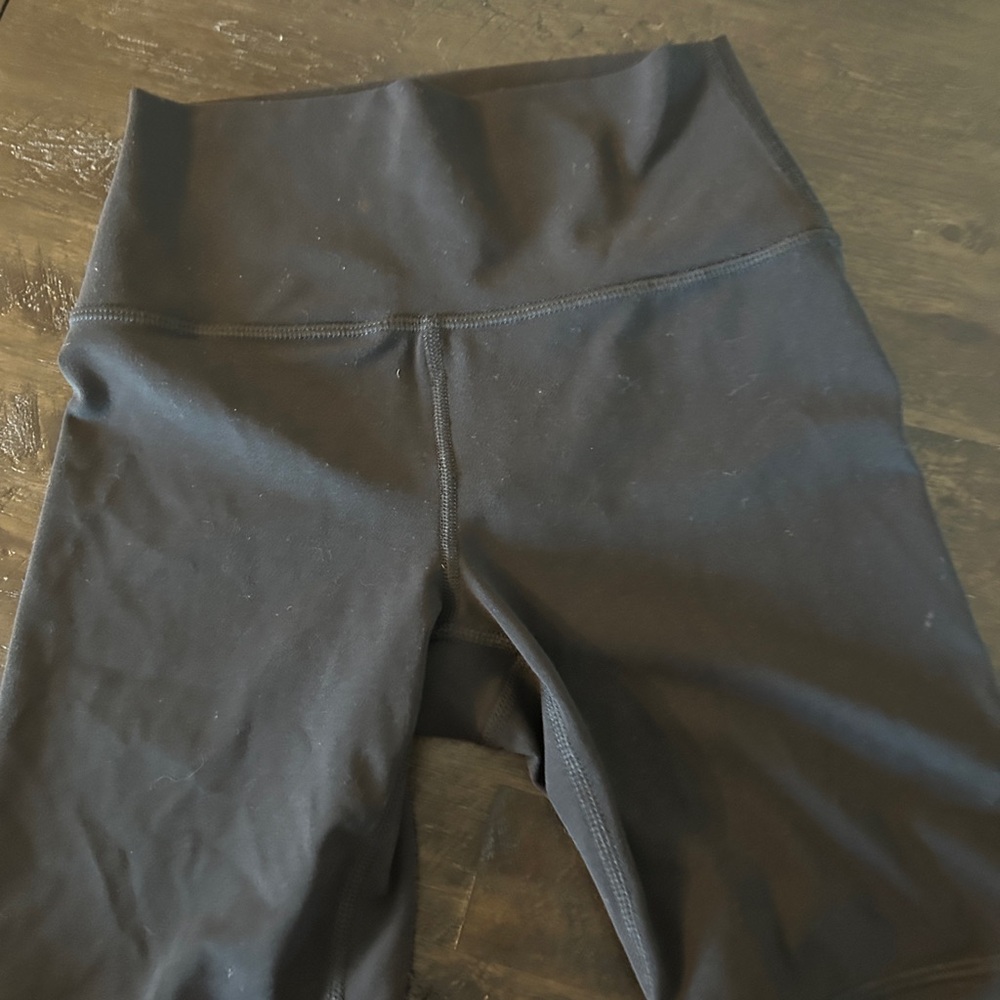 Athleta Transcend 7” Bike Shorts - Picture 4 of 5